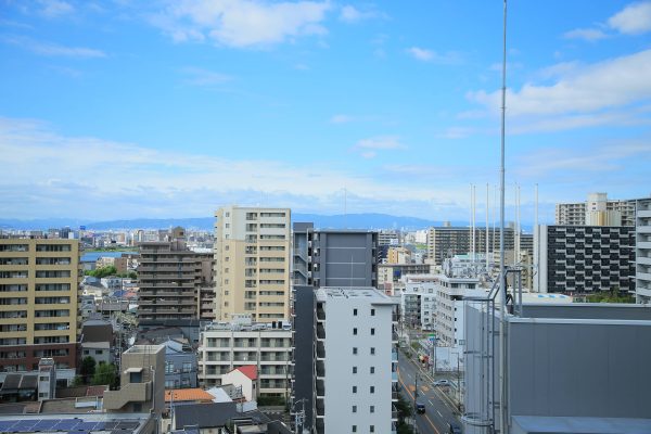 大阪市福島区・野田駅前にある特別養護老人ホームグリーン野田（社会福祉法人えびえ四季会）から見える近隣地域の風景